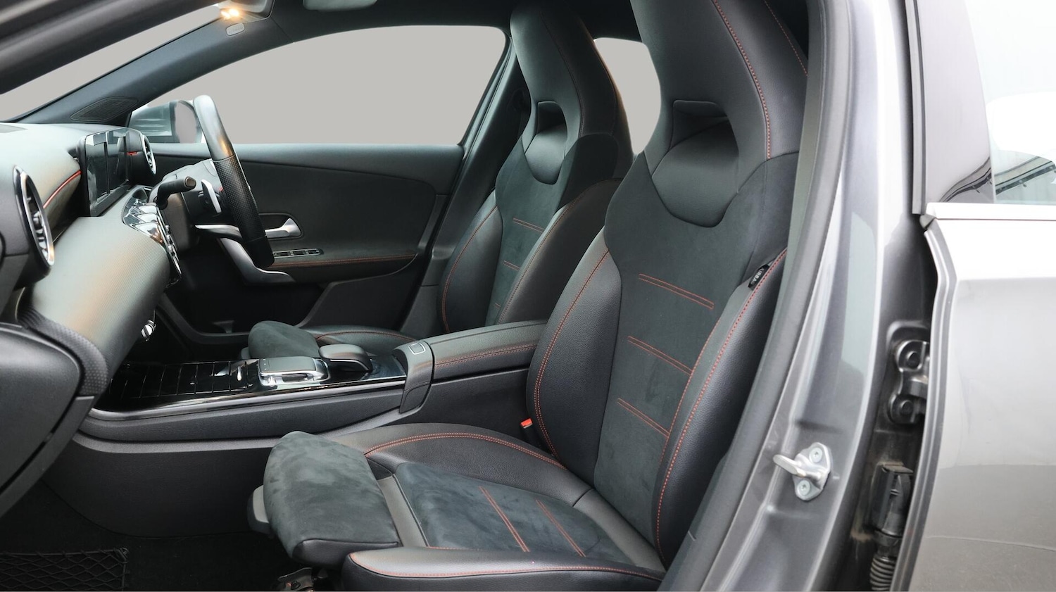 Used Mercedes-Benz A-Class 2018 for sale - 76199716: Photo 15