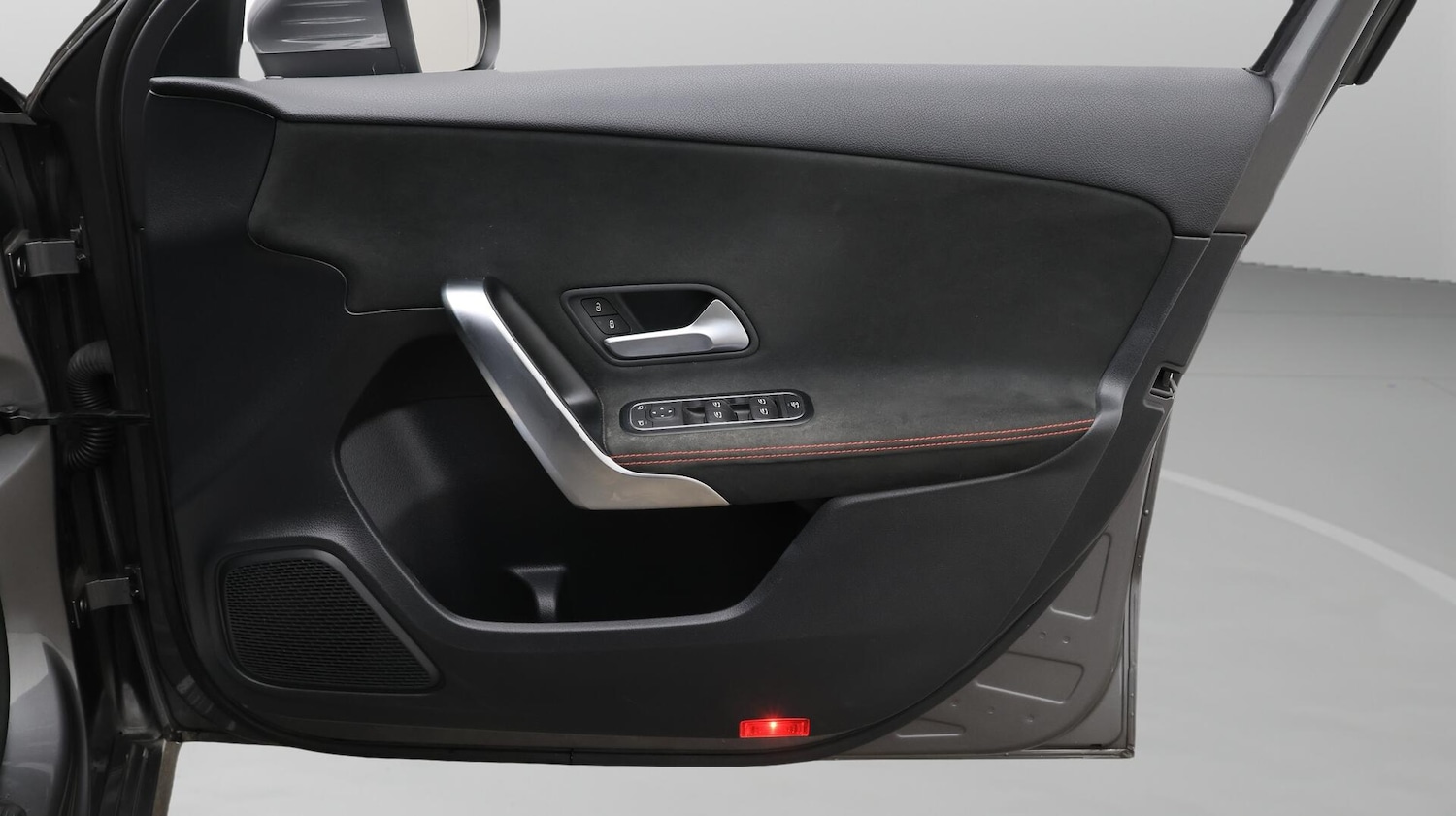 Used Mercedes-Benz A-Class 2018 for sale - 76199716: Photo 16