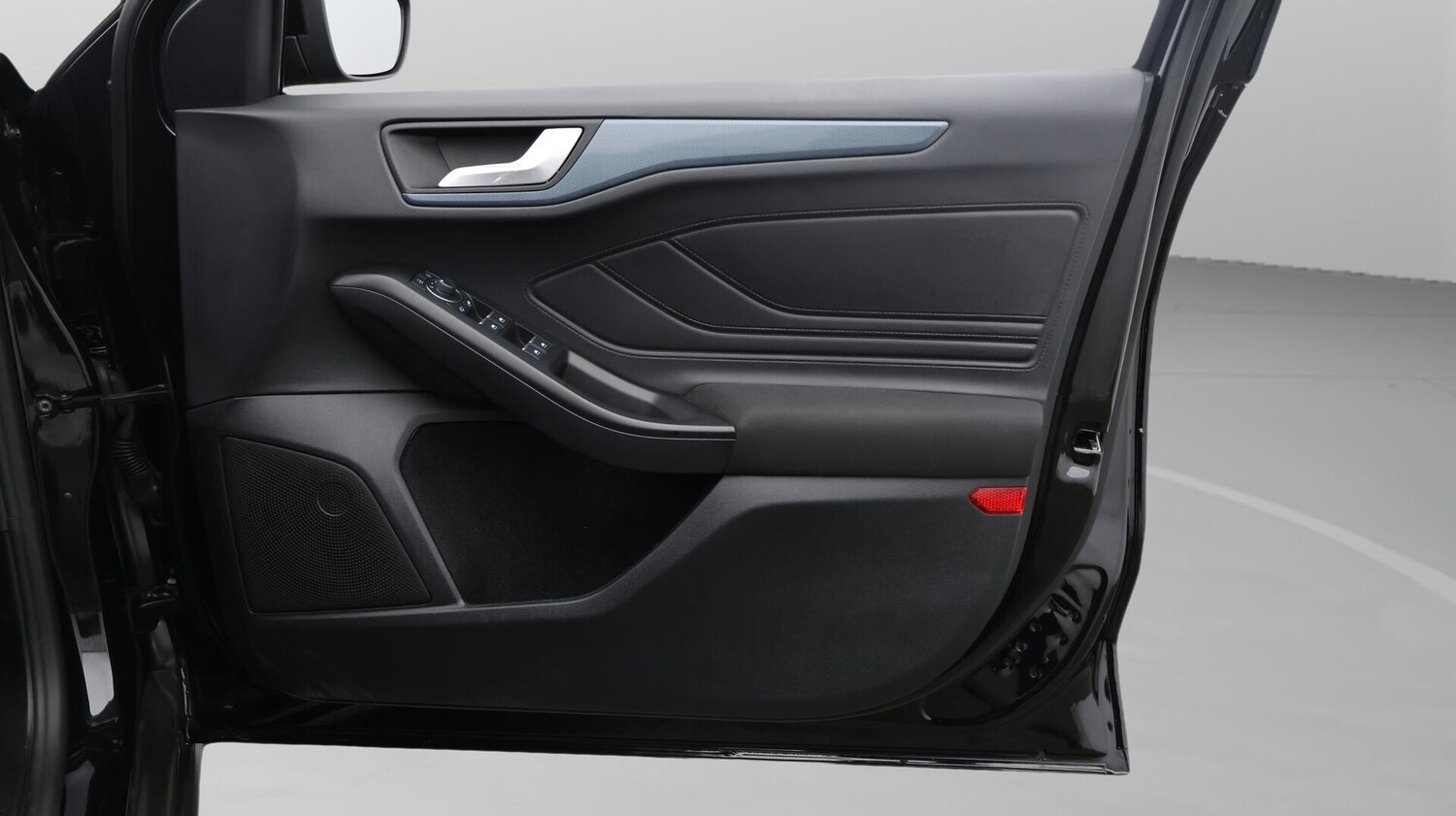 Used Ford Focus 2023 for sale - 76498656: Photo 16