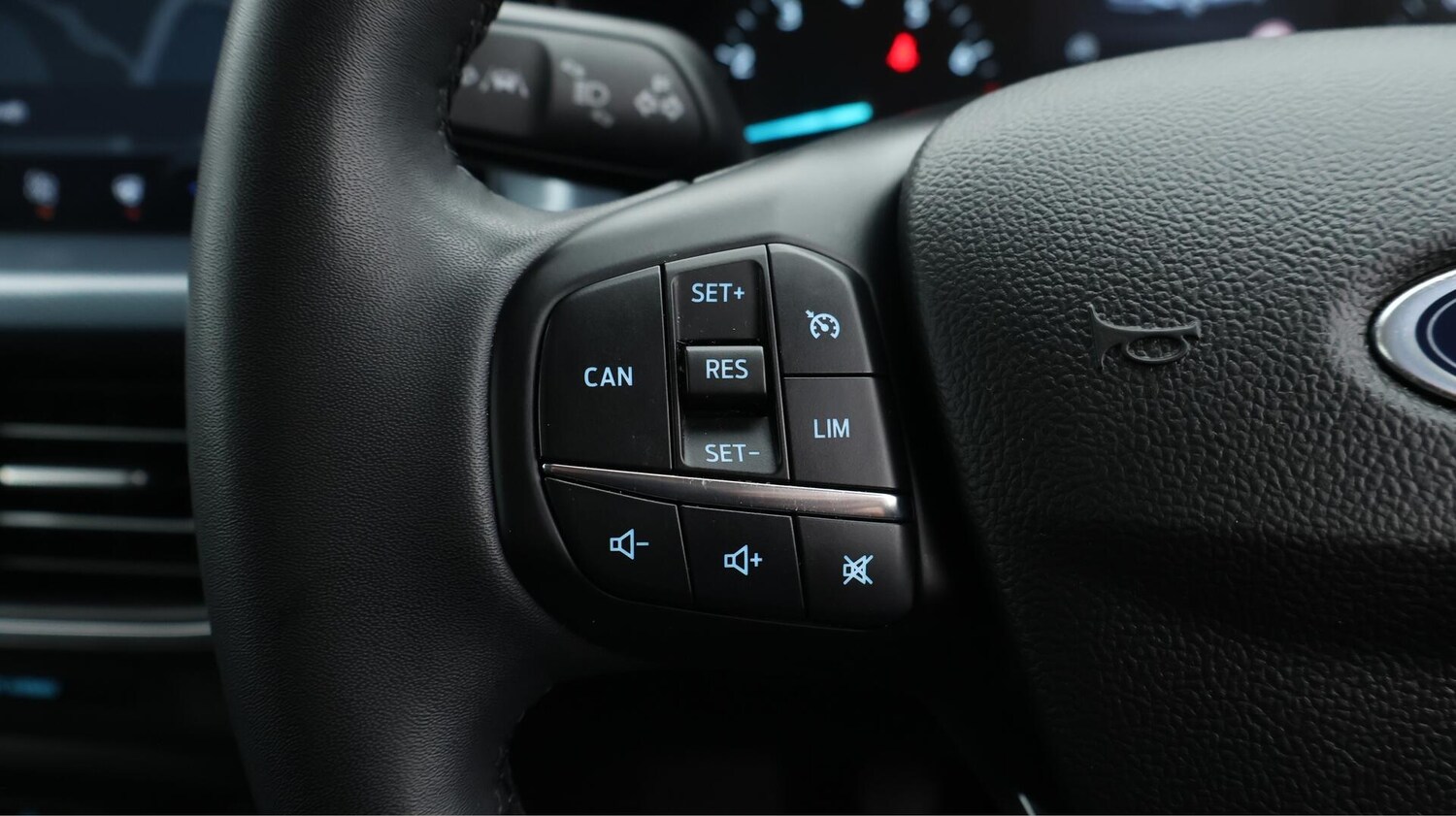 Used Ford Focus 2023 for sale - 76498656: Photo 26