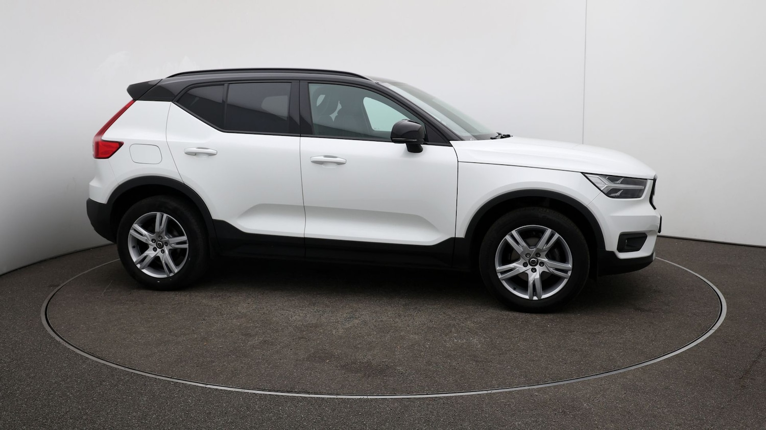 Used Volvo XC40 2020 for sale - 76810606: Photo 38
