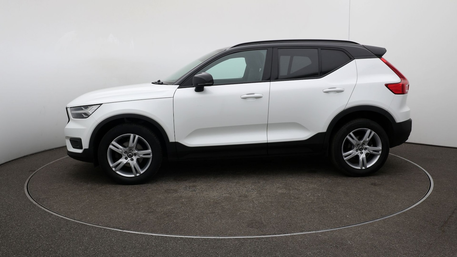 Used Volvo XC40 2020 for sale - 76810606: Photo 55