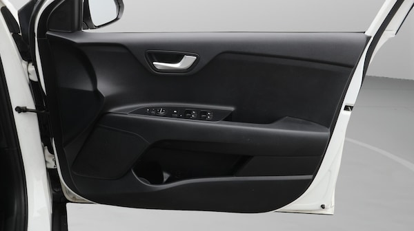 Used Kia Stonic 2021 for sale - 76084715: Photo 16