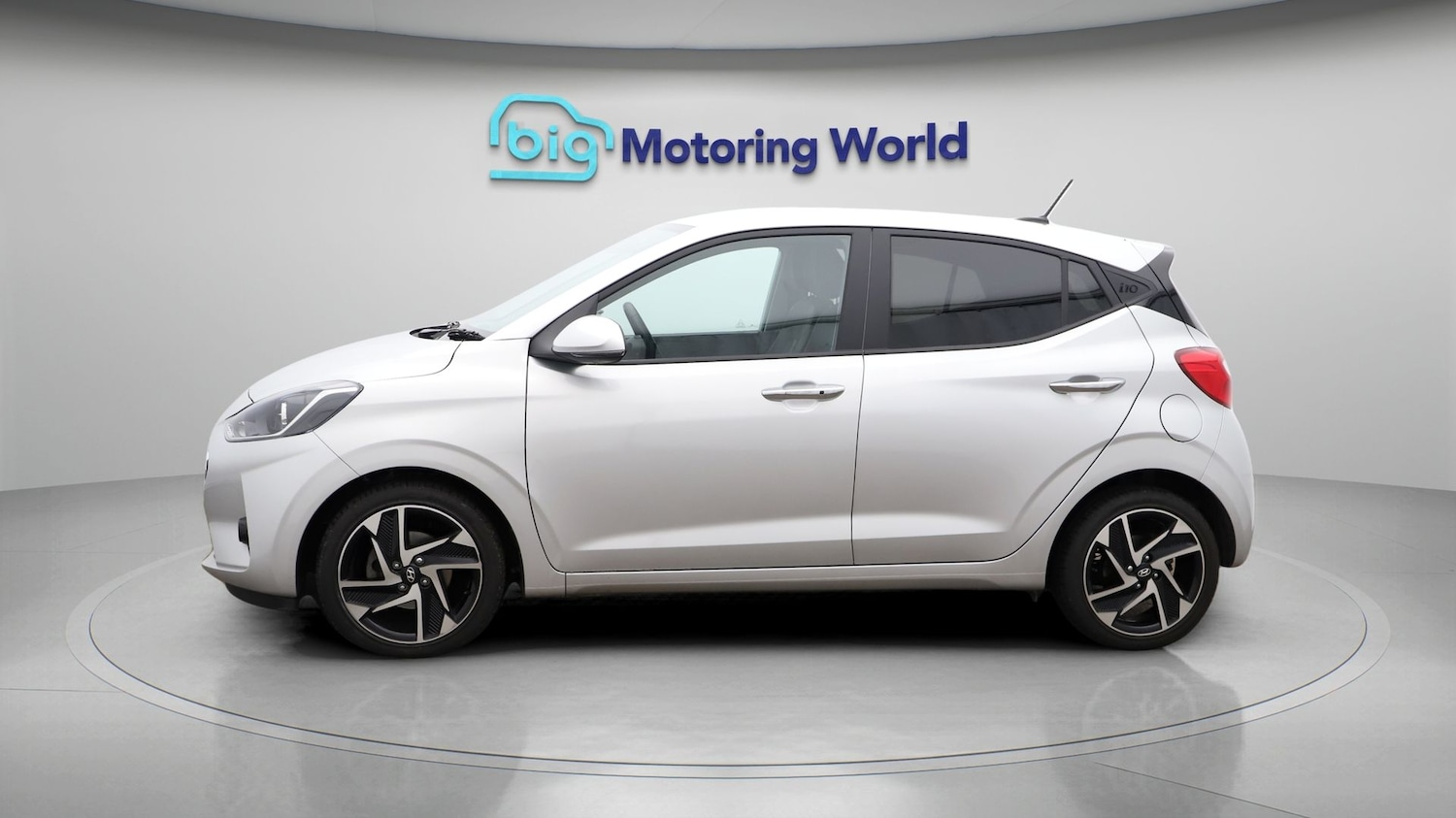 Used Hyundai i10 2023 for sale - 77619290: Photo 4