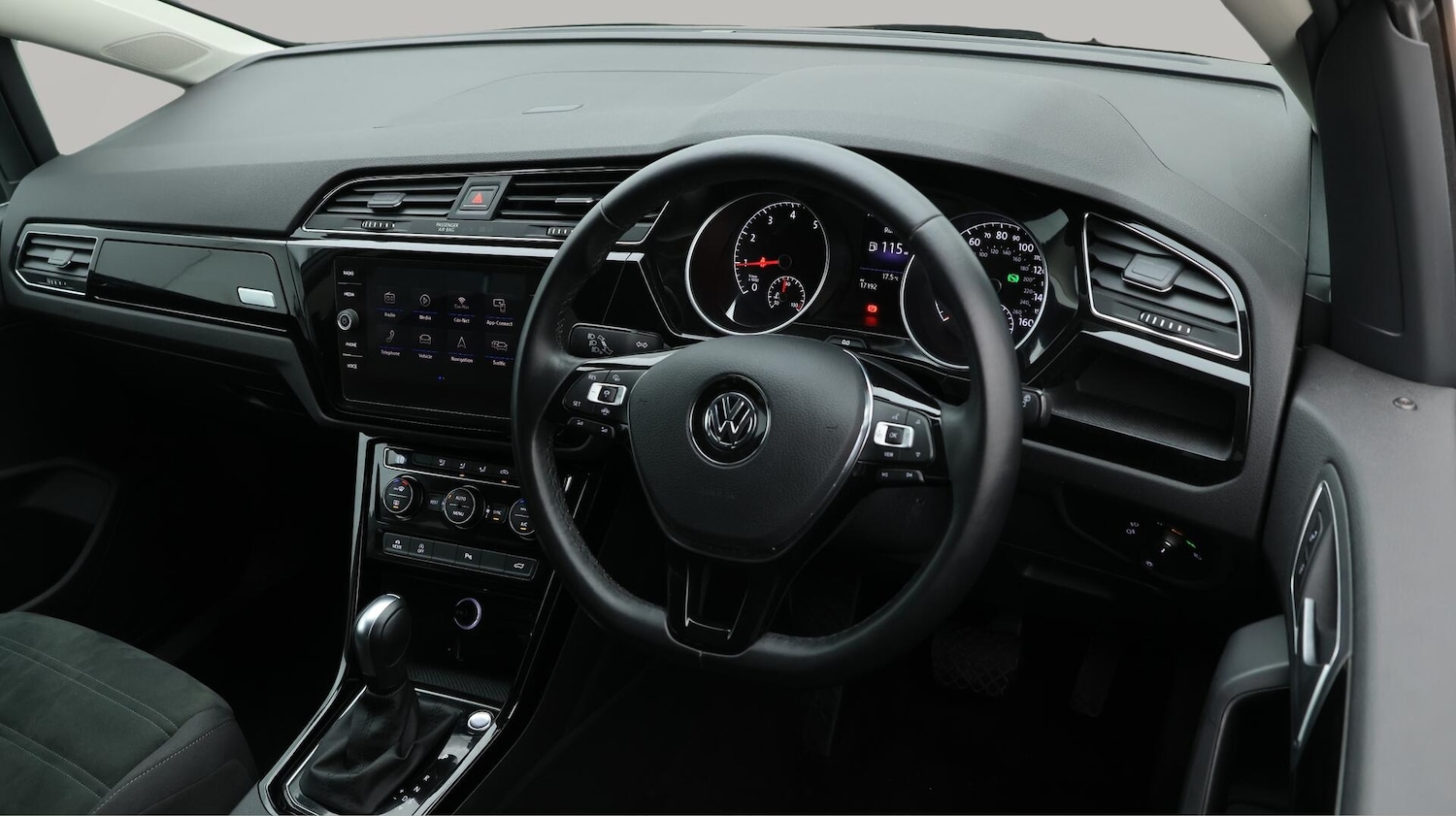 Used Volkswagen Touran 2020 for sale - 76166686: Photo 10