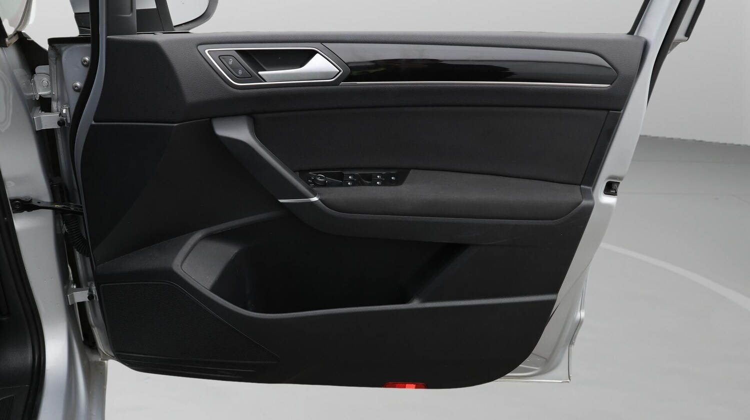 Used Volkswagen Touran 2020 for sale - 76166686: Photo 16