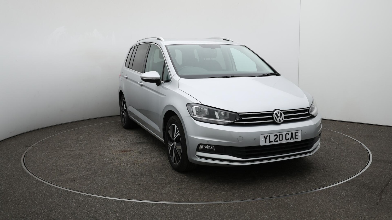 Used Volkswagen Touran 2020 for sale - 76166686: Photo 44