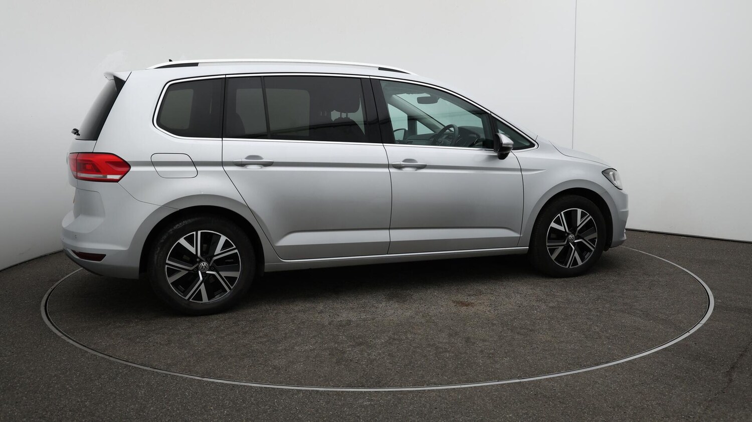Used Volkswagen Touran 2020 for sale - 76166686: Photo 53