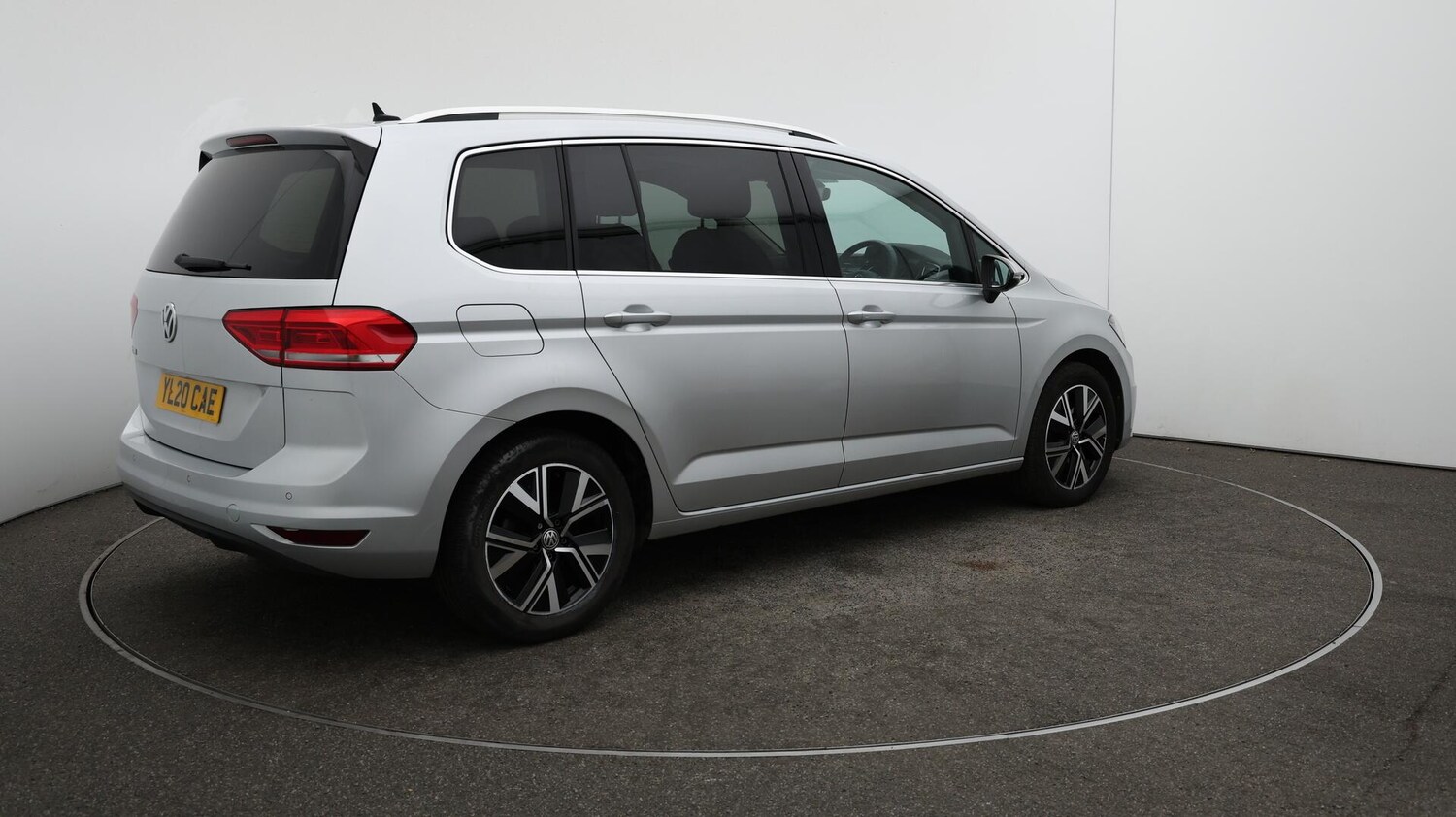 Used Volkswagen Touran 2020 for sale - 76166686: Photo 55