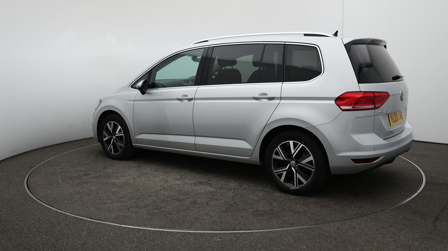 Used Volkswagen Touran 2020 for sale - 76166686: Photo 65