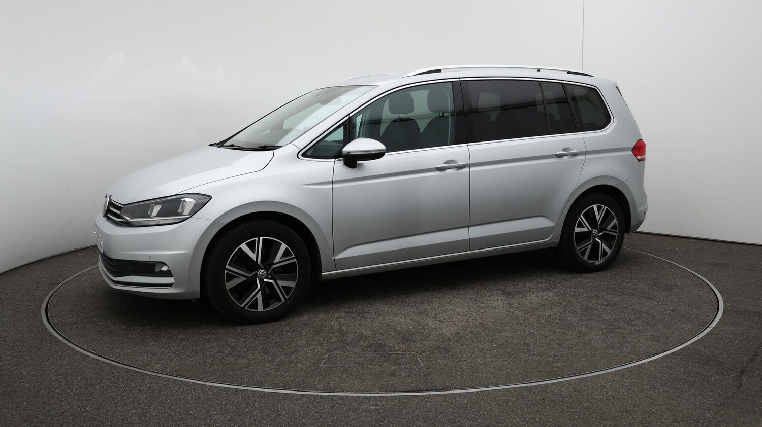Used Volkswagen Touran 2020 for sale - 76166686: Photo 69