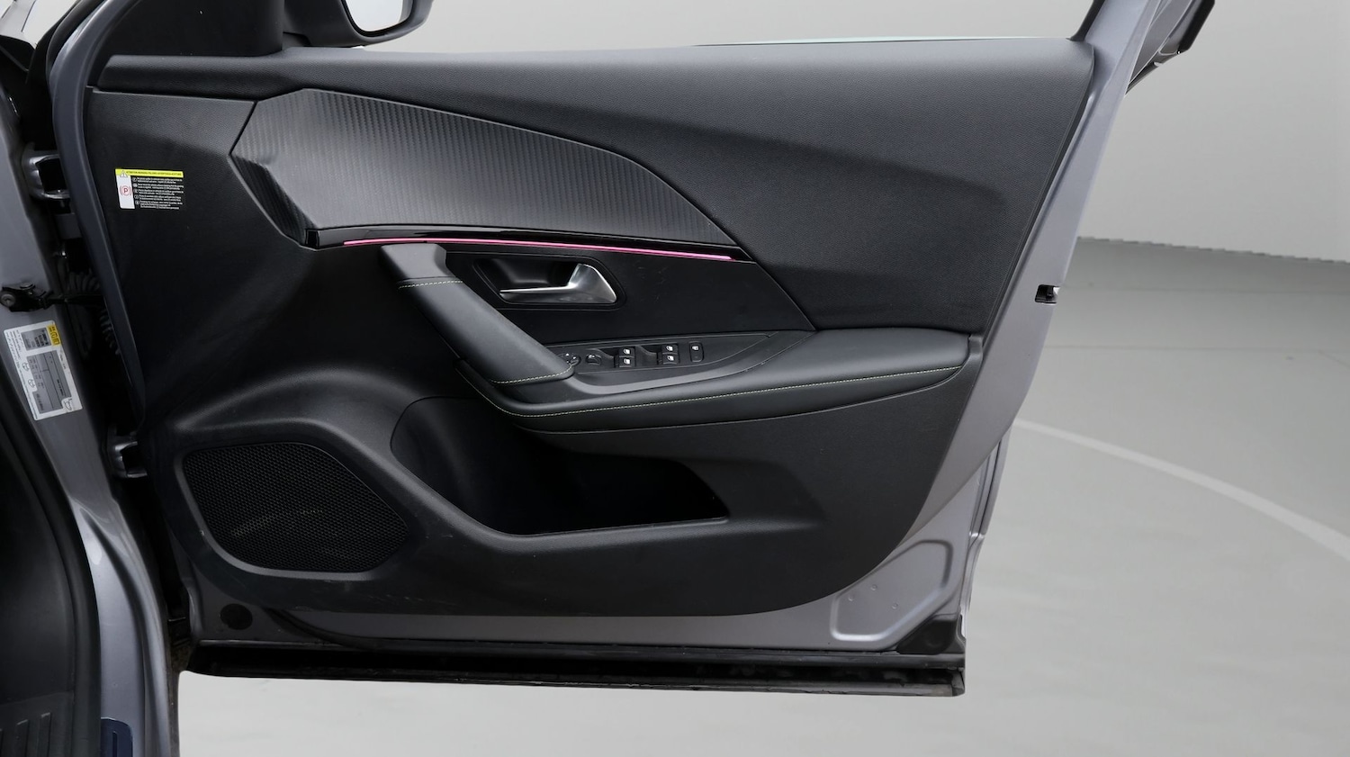 Used Peugeot 2008 2023 for sale - 77640461: Photo 15