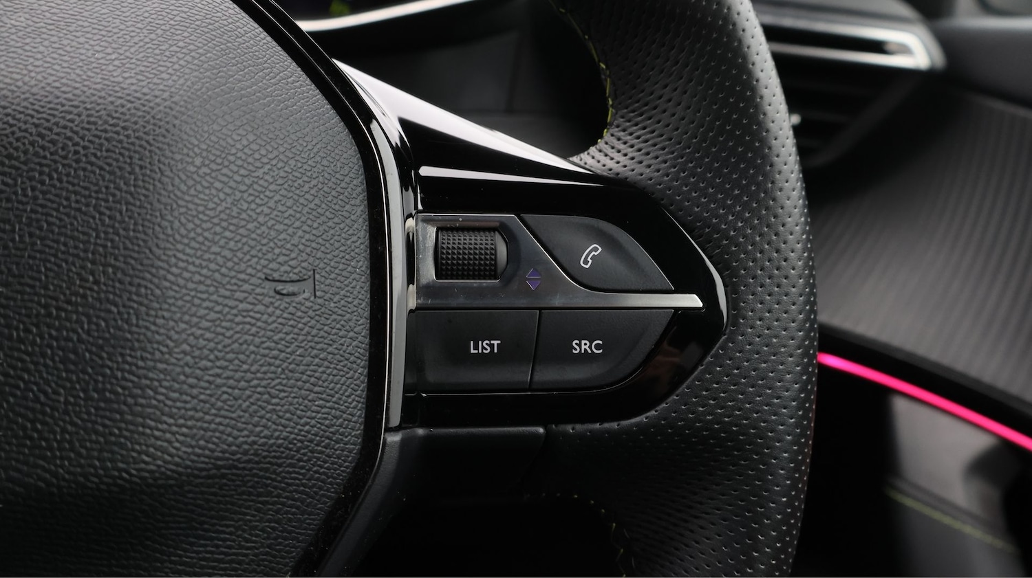 Used Peugeot 2008 2023 for sale - 77640461: Photo 23