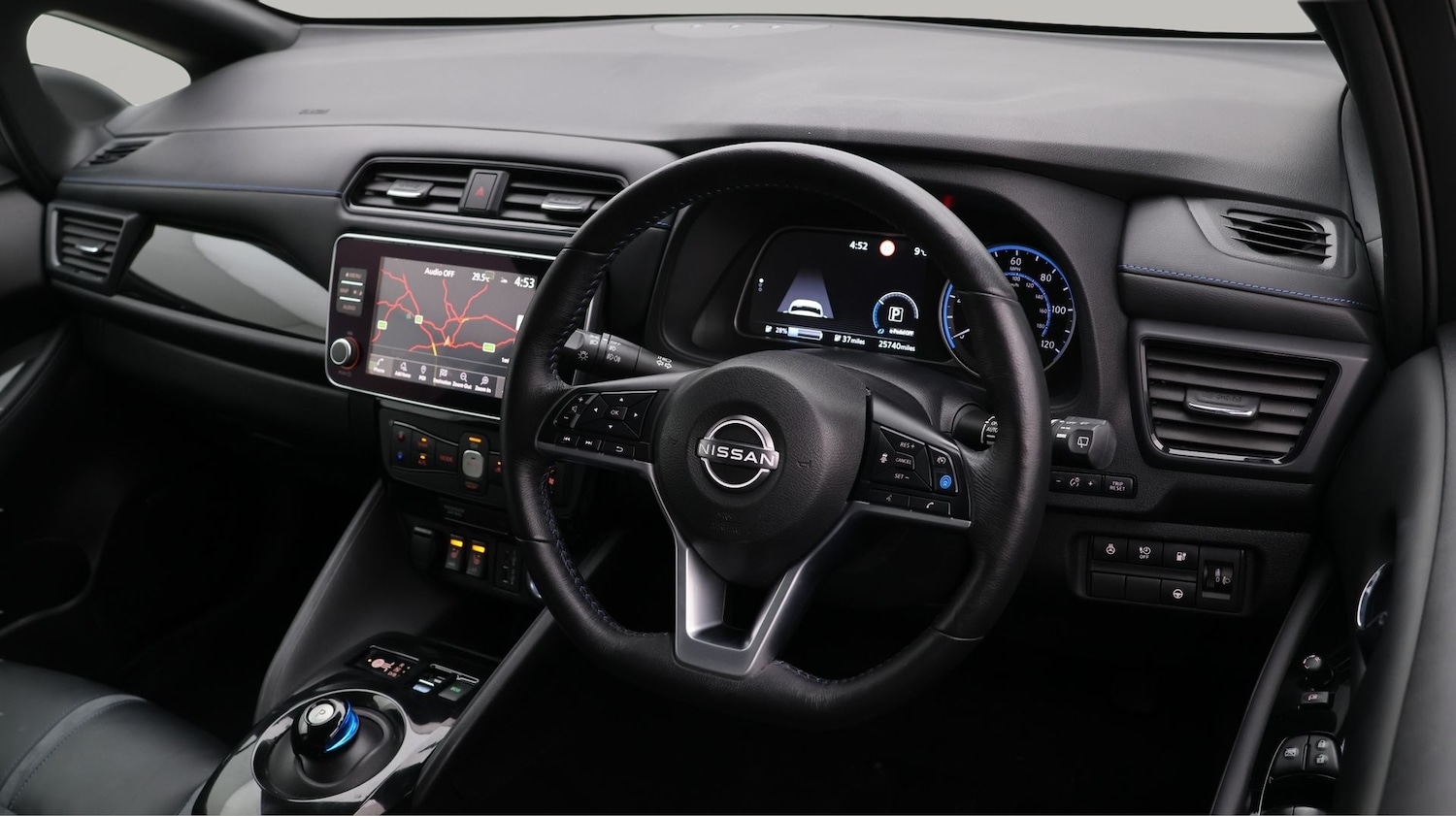 Used Nissan Leaf 2023 for sale - 77578300: Photo 9