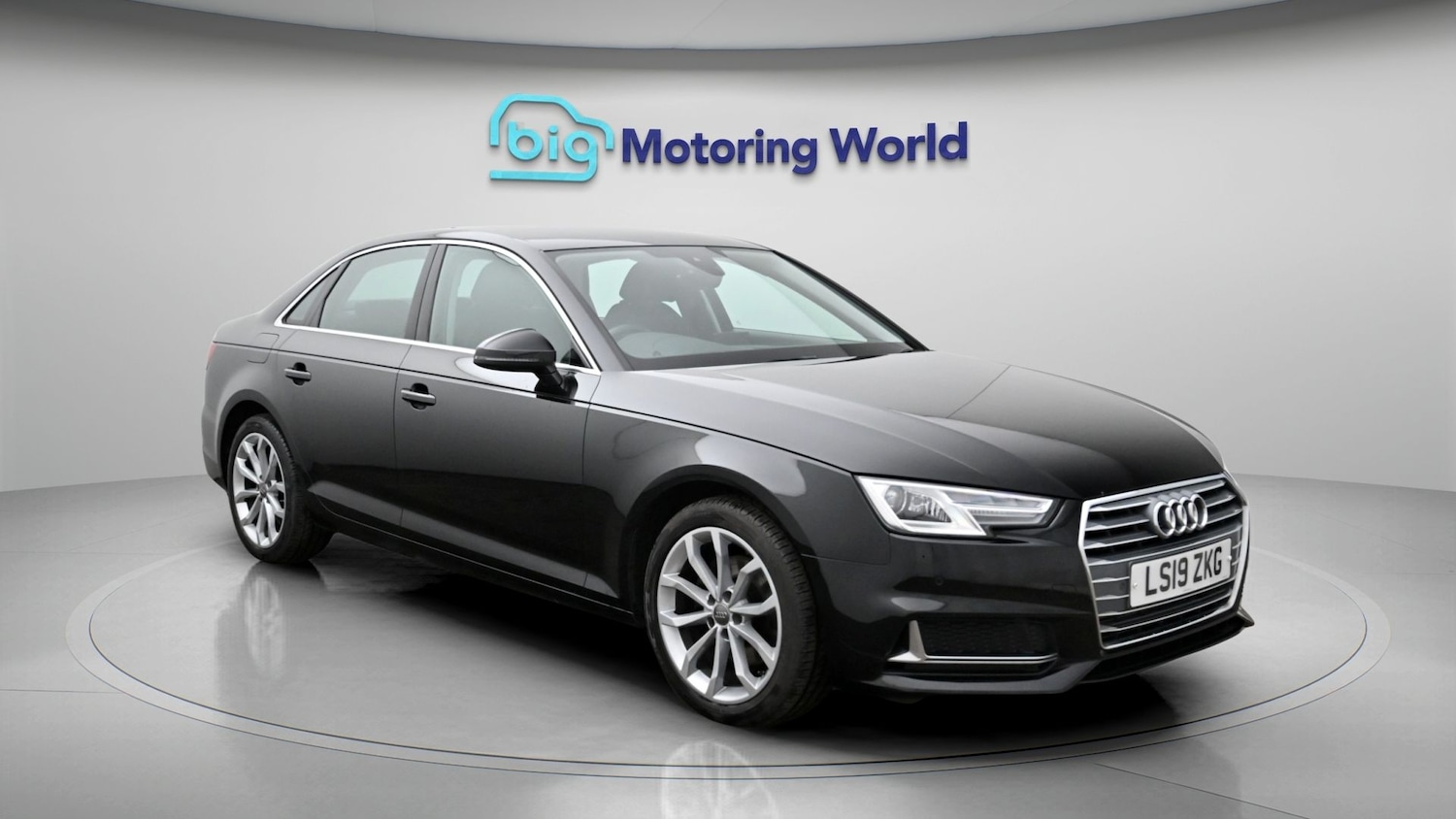 Used Audi A4 2019 for sale - 77902646: Photo 1