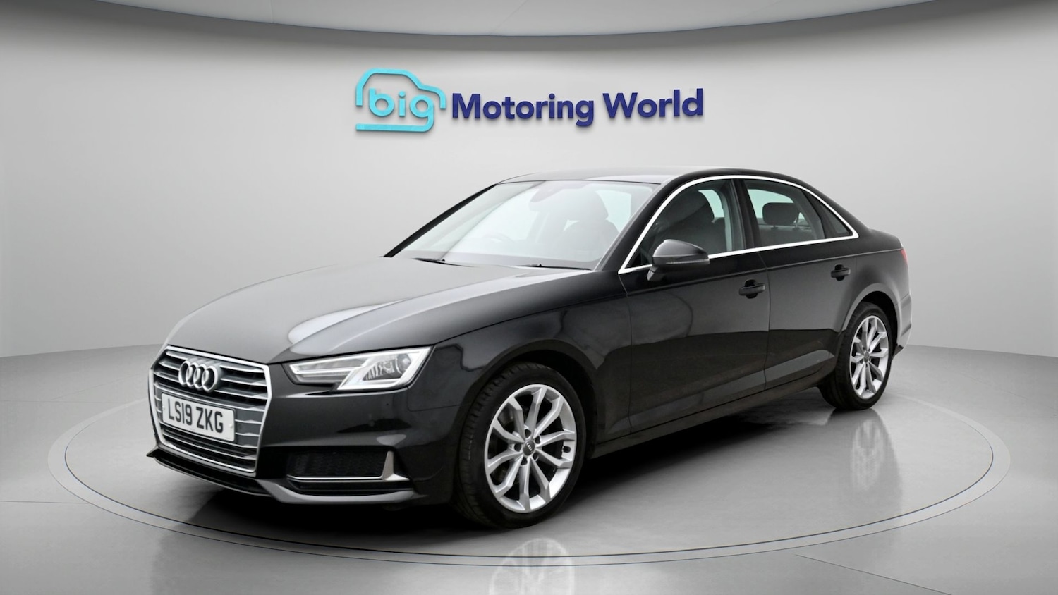 Used Audi A4 2019 for sale - 77902646: Photo 3