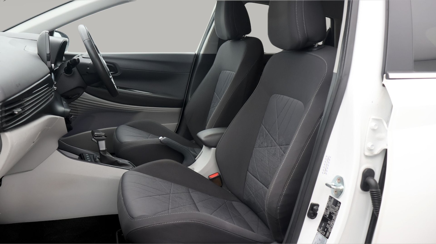 Used Hyundai BAYON 2023 for sale - 77610298: Photo 14