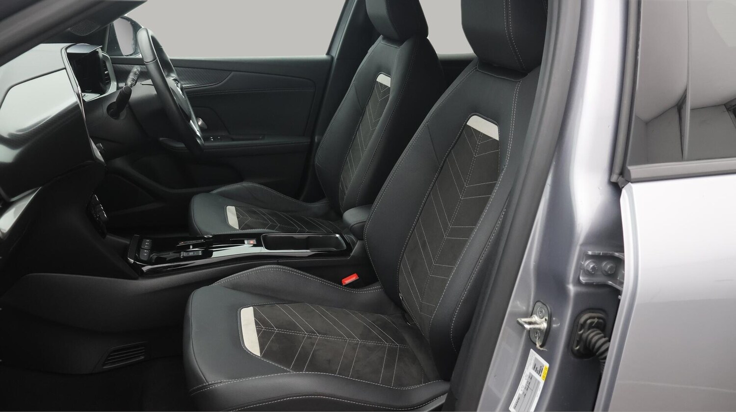 Used Vauxhall Mokka Electric 2023 for sale - 76633078: Photo 15