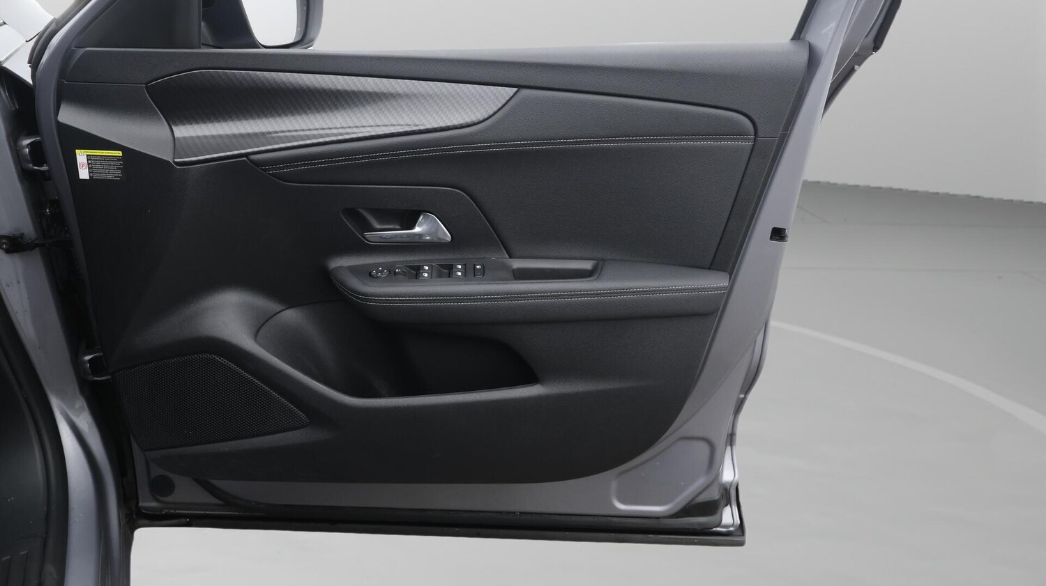 Used Vauxhall Mokka Electric 2023 for sale - 76633078: Photo 16