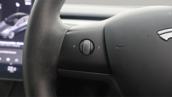 Used Tesla Model 3 2020 for sale - 76270739: Photo 24