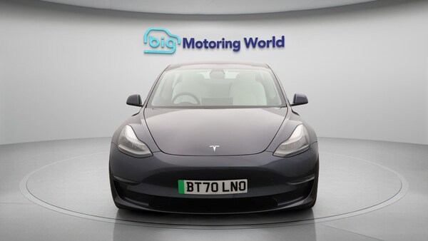 Used Tesla Model 3 2020 for sale - 76270739: Photo 3