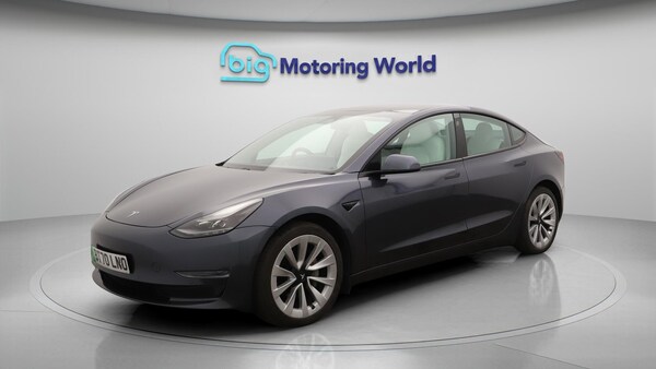 Used Tesla Model 3 2020 for sale - 76270739: Photo 4