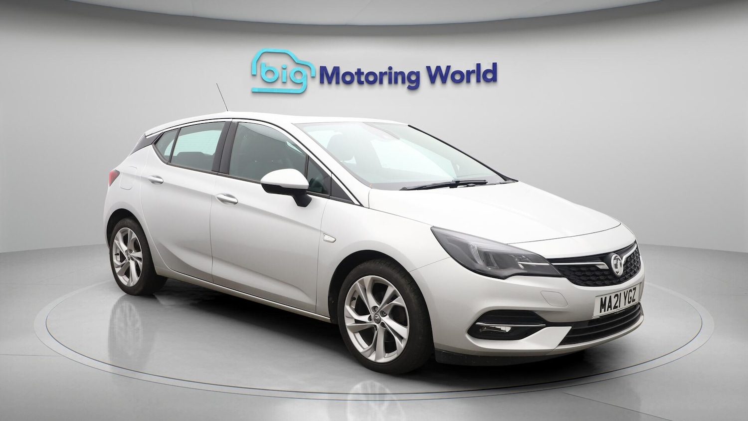 Used Vauxhall Astra 2021 for sale - 76781781: Photo 2