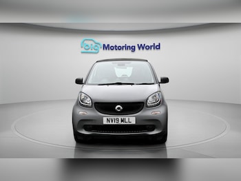 Used smart fortwo 2019 for sale - 78331623: Photo