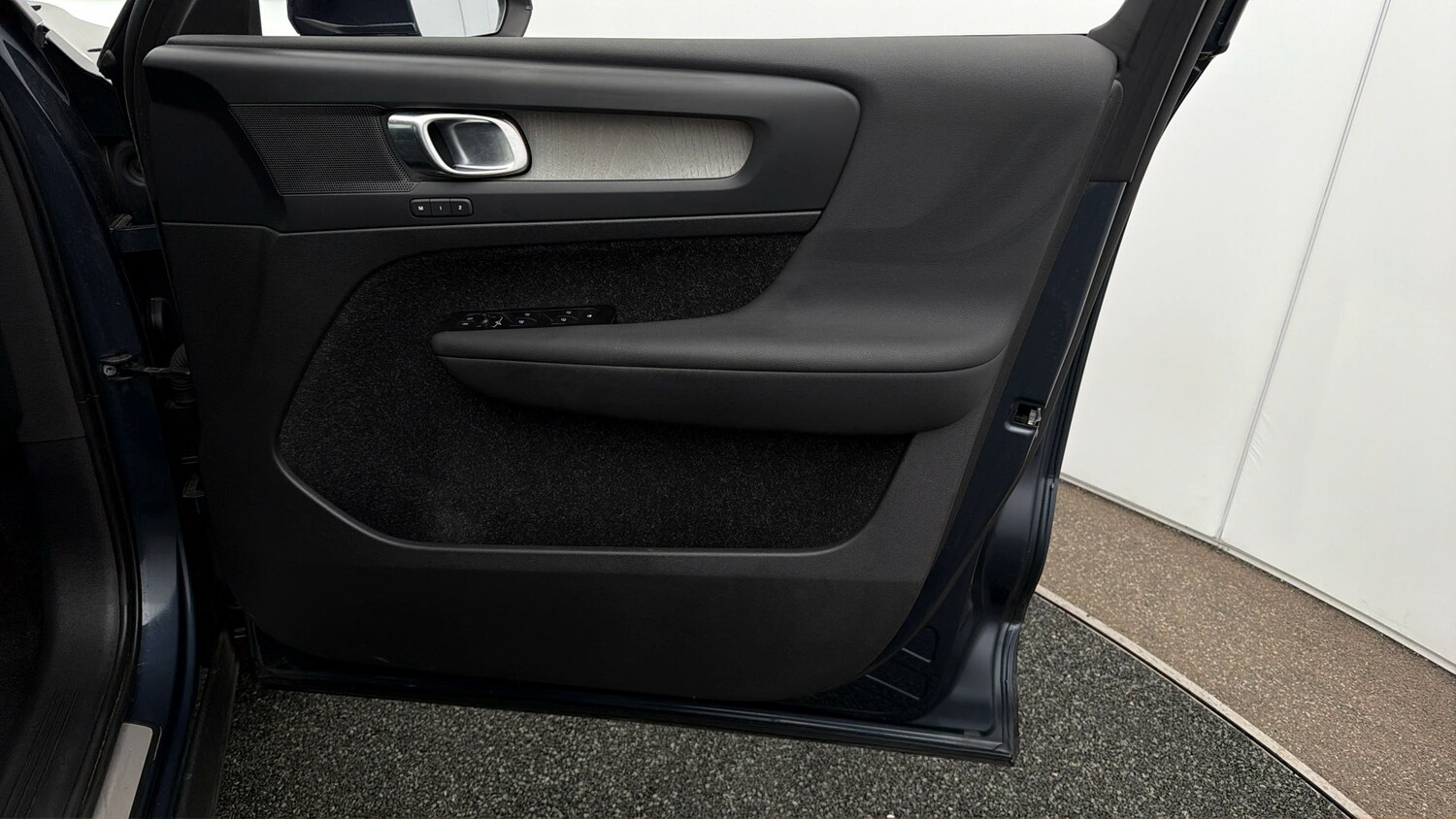 Used Volvo XC40 2021 for sale - 78210359: Photo 14