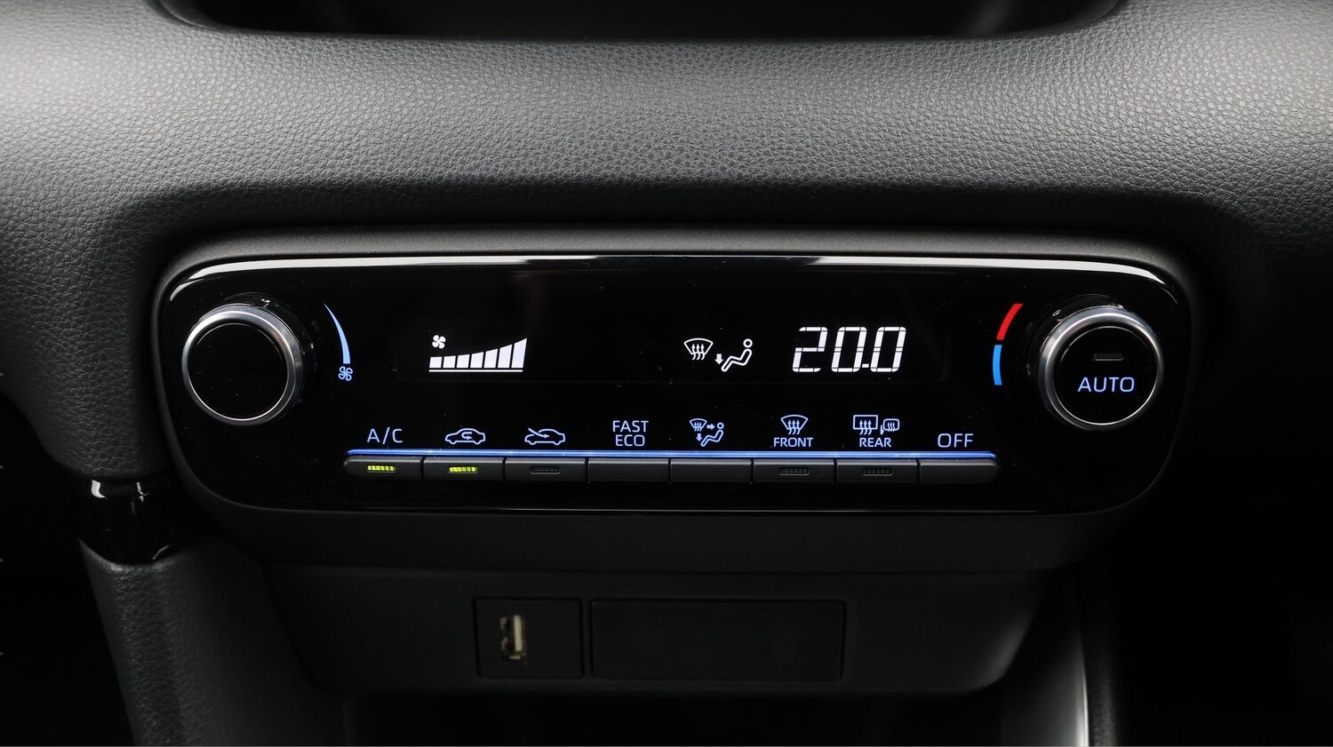 Used Toyota Yaris 2022 for sale - 77207048: Photo 12