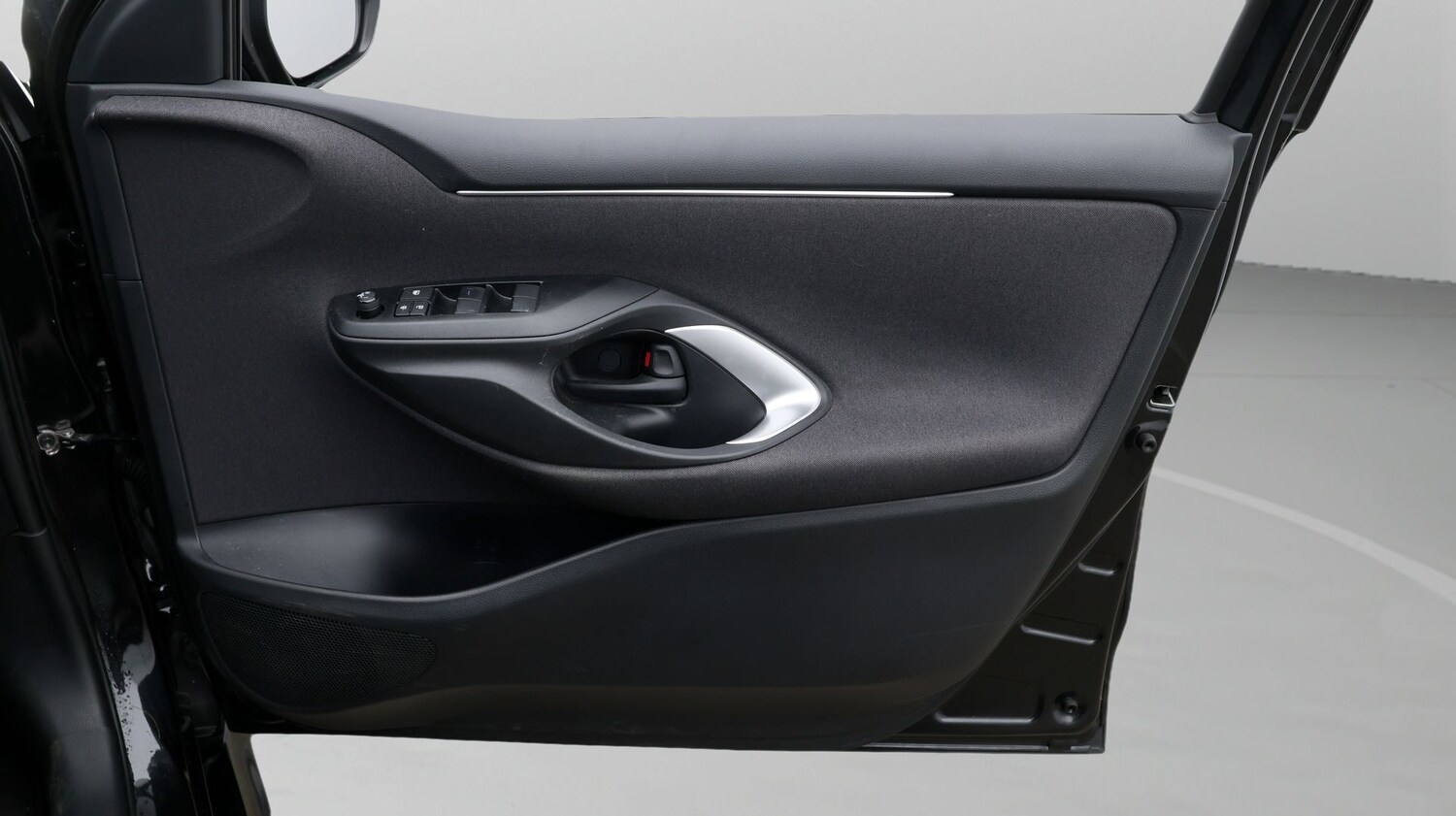 Used Toyota Yaris 2022 for sale - 77207048: Photo 15