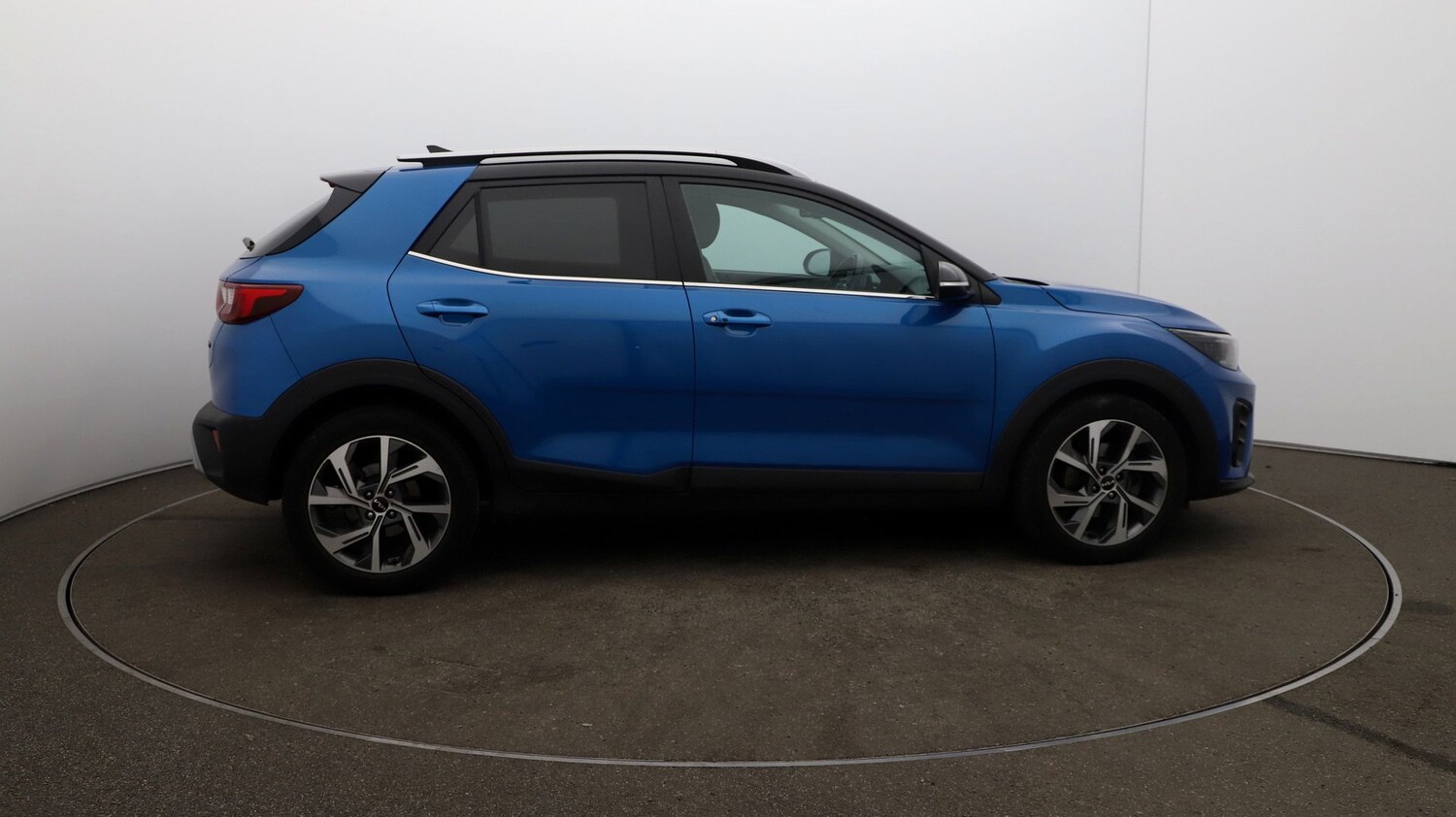 Used Kia Stonic for sale - 76809460: Photo 43