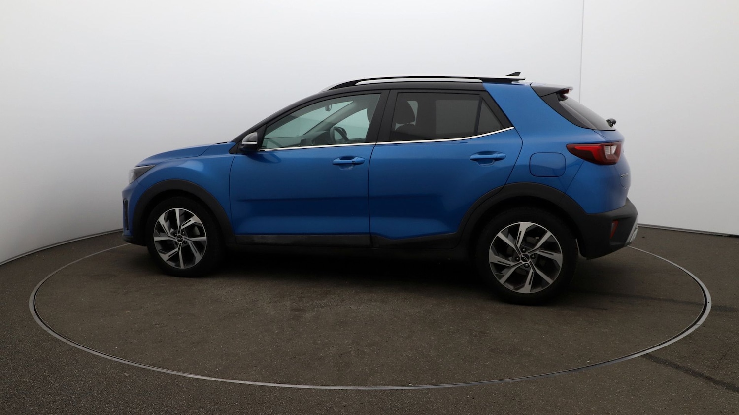 Used Kia Stonic for sale - 76809460: Photo 51