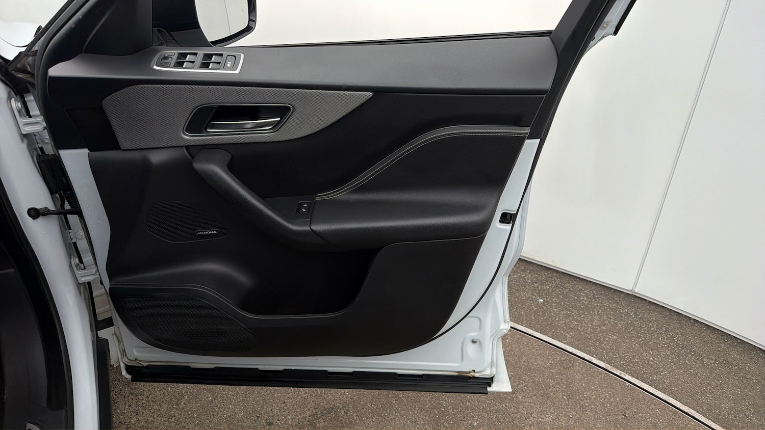 Used Jaguar F-Pace 2020 for sale - 77974708: Photo 14