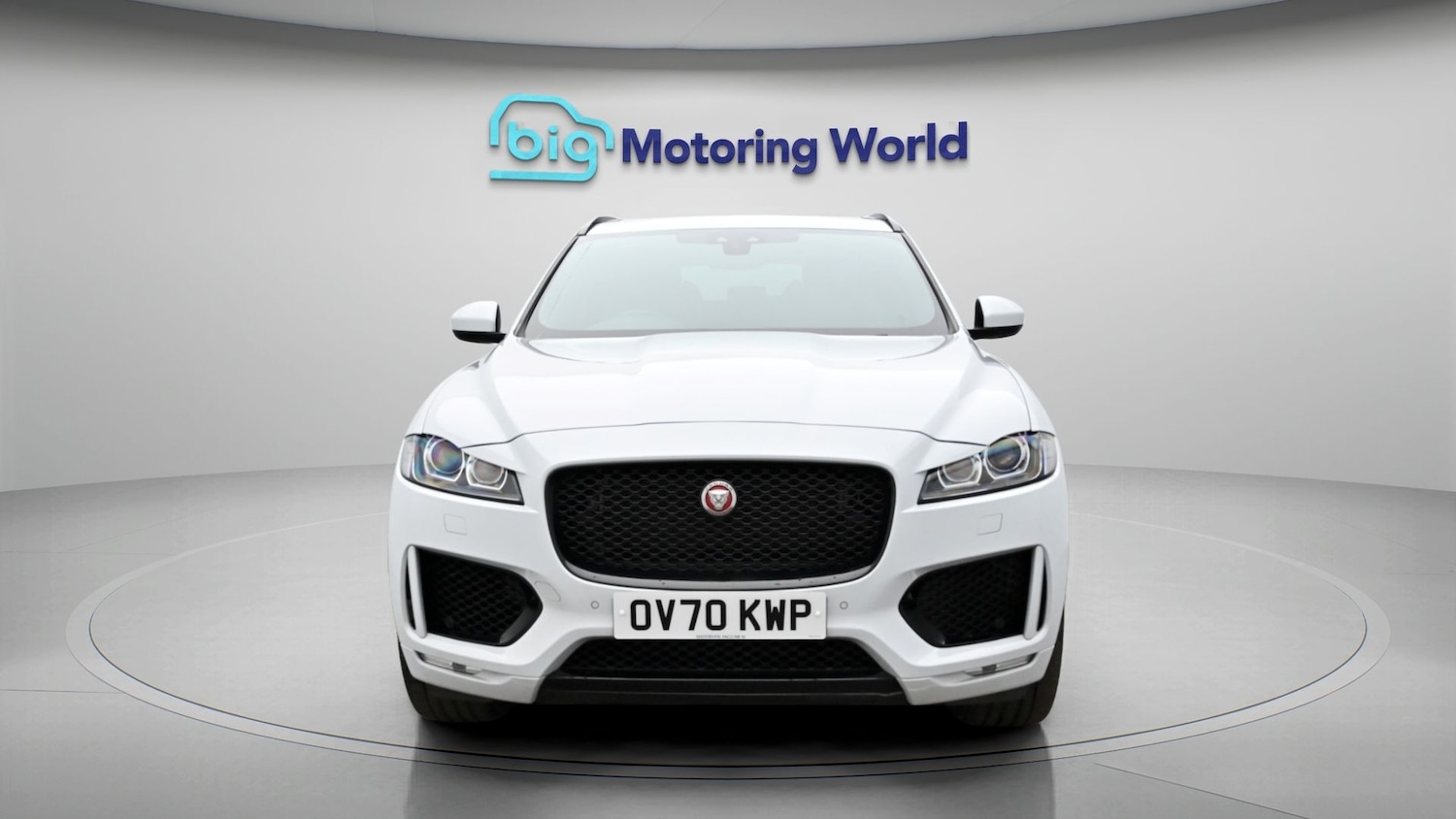 Used Jaguar F-Pace 2020 for sale - 77974708: Photo 2