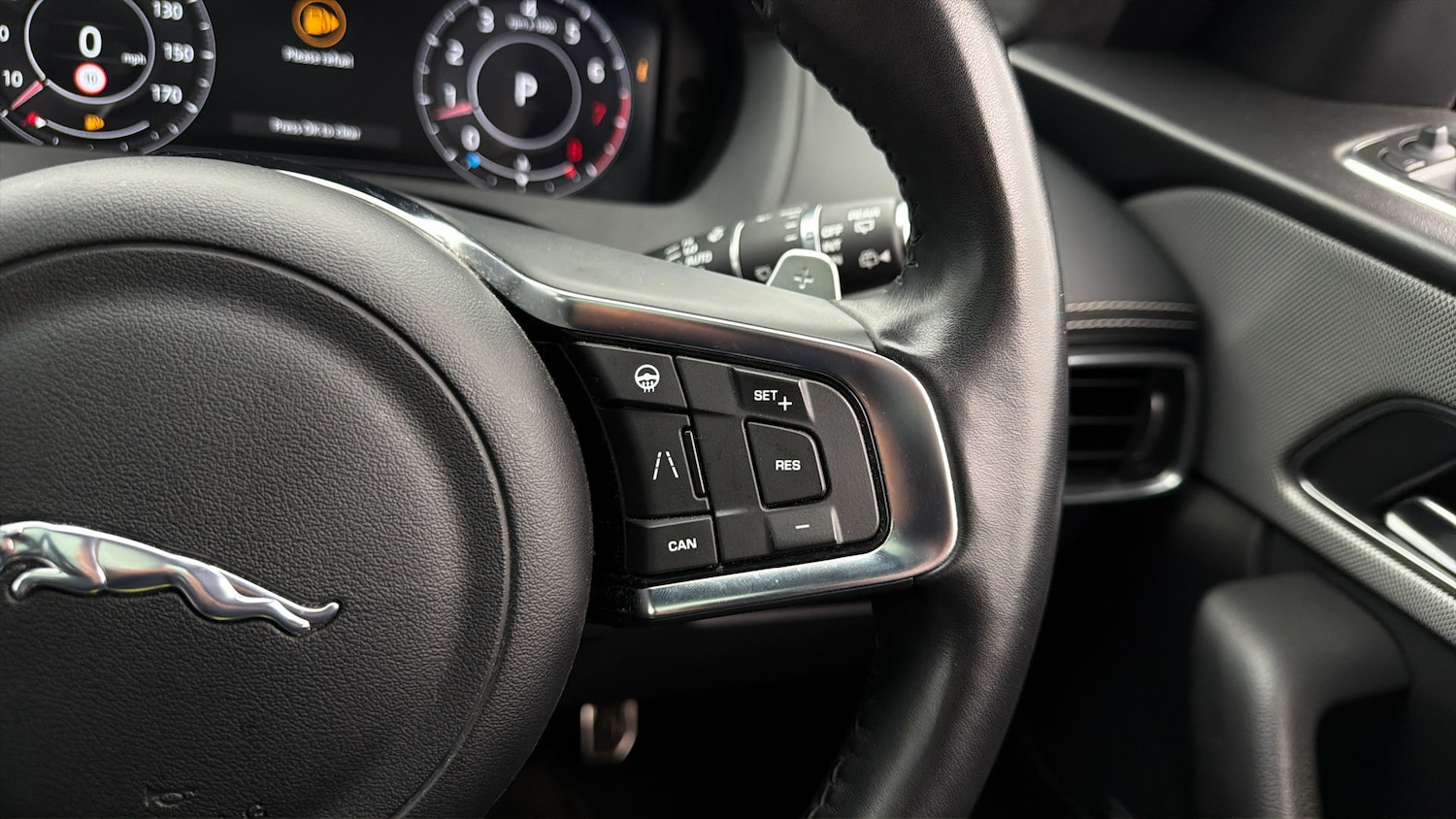 Used Jaguar F-Pace 2020 for sale - 77974708: Photo 24