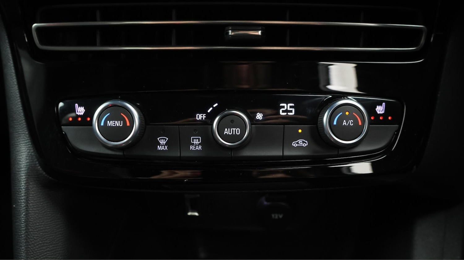 Used Vauxhall Mokka Electric 2022 for sale - 76538523: Photo 13