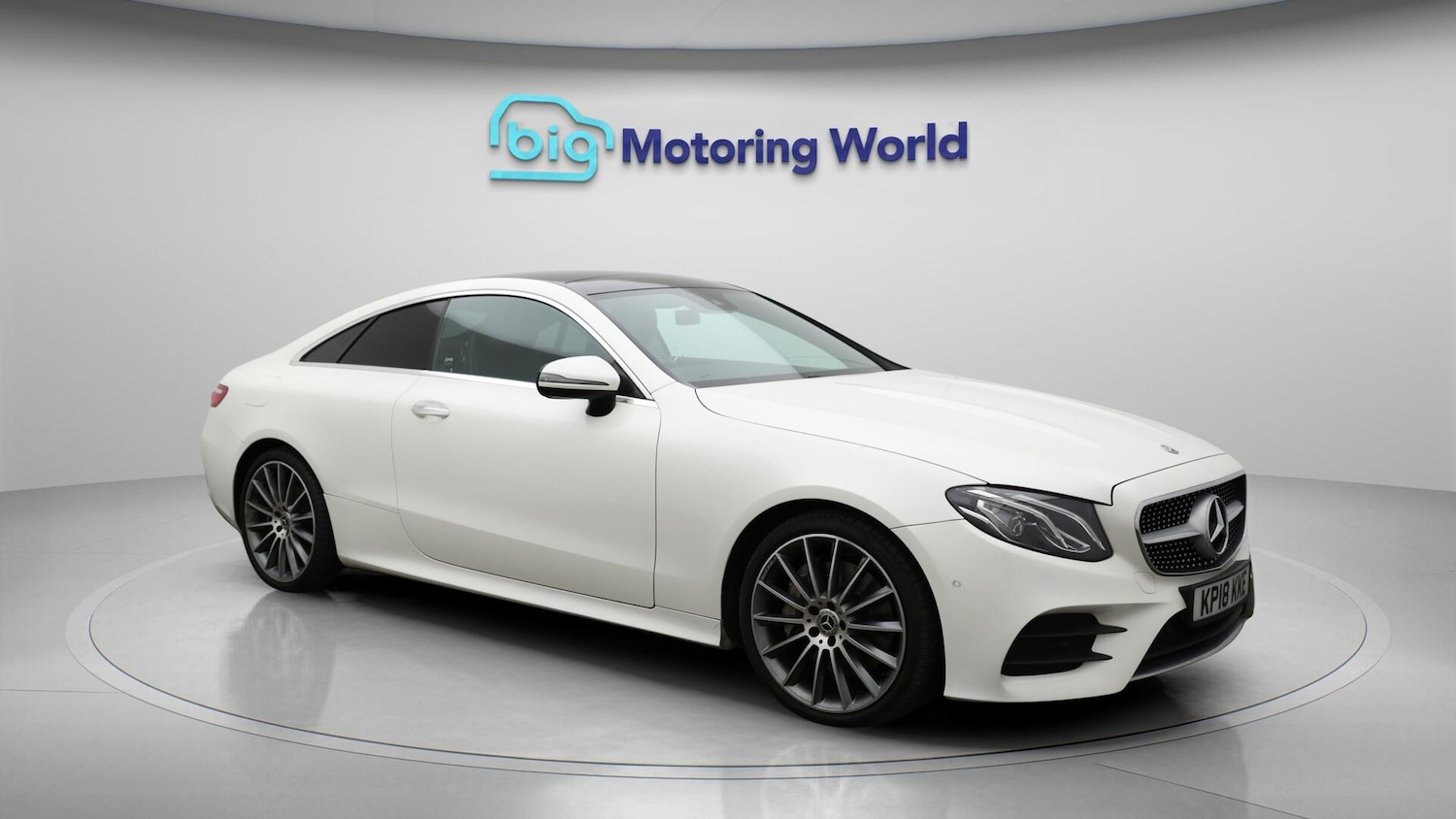 Used Mercedes-Benz E Class 2018 for sale - 76349562: Photo 2