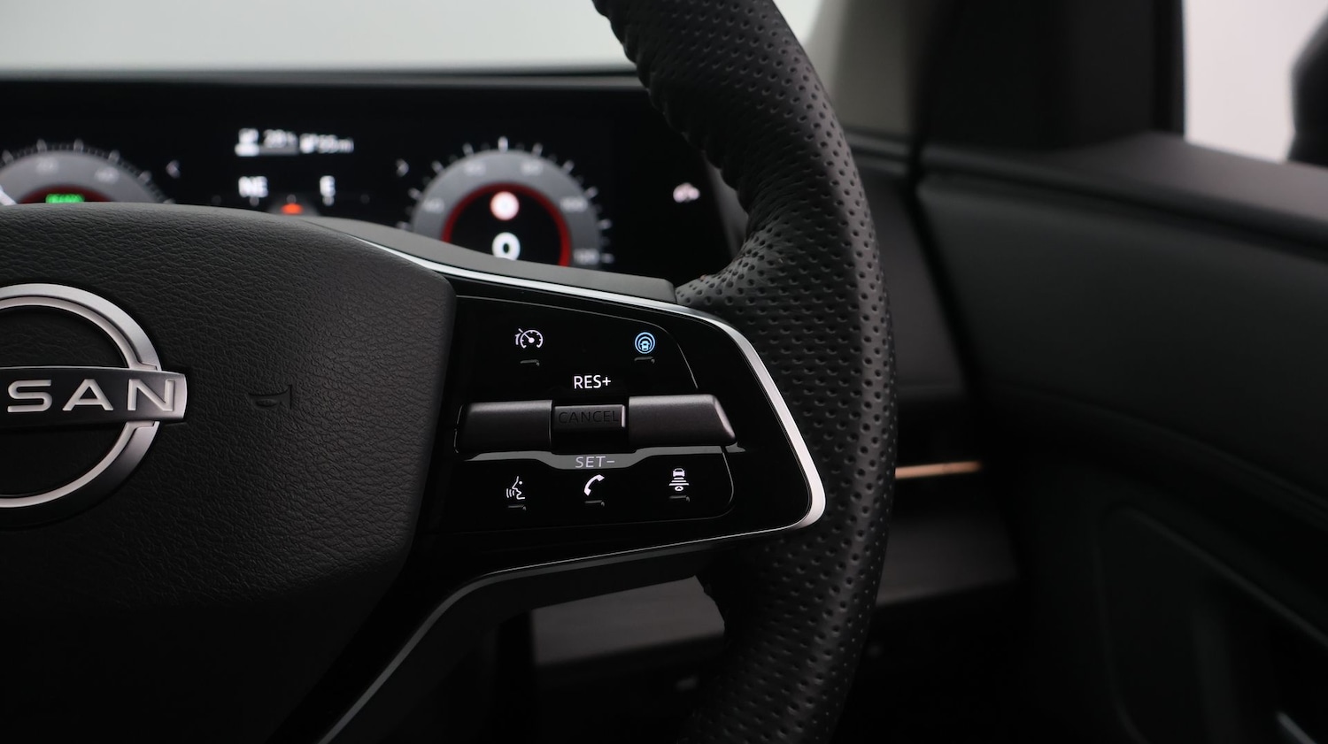 Used Nissan ARIYA 2022 for sale - 77618598: Photo 25