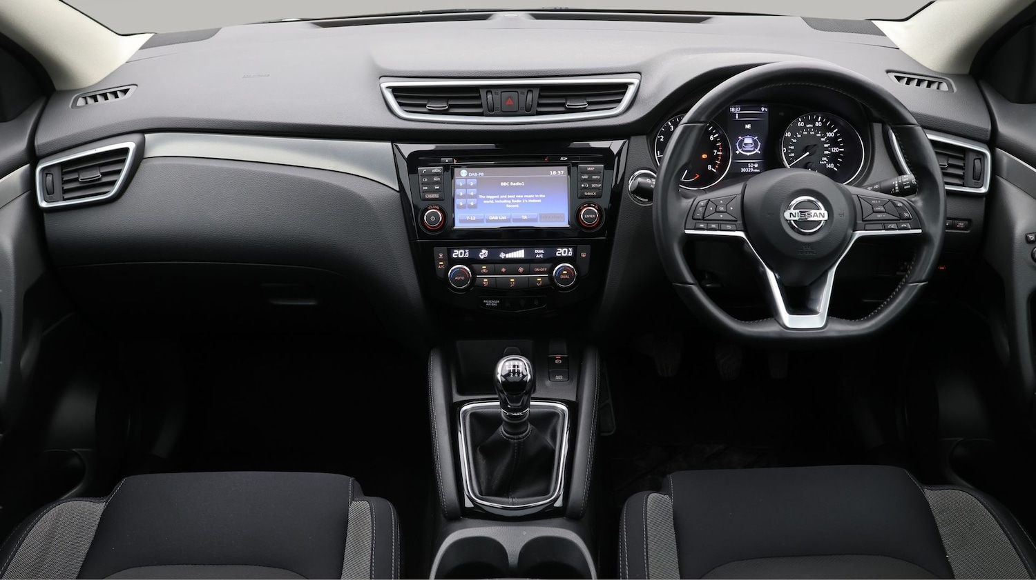 Used Nissan Qashqai 2017 for sale - 77261812: Photo 13