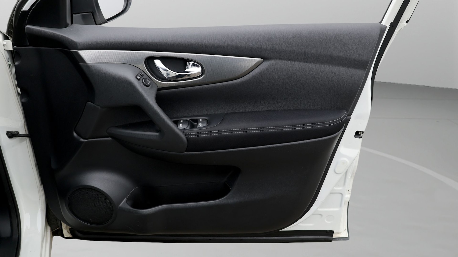 Used Nissan Qashqai 2017 for sale - 77261812: Photo 15