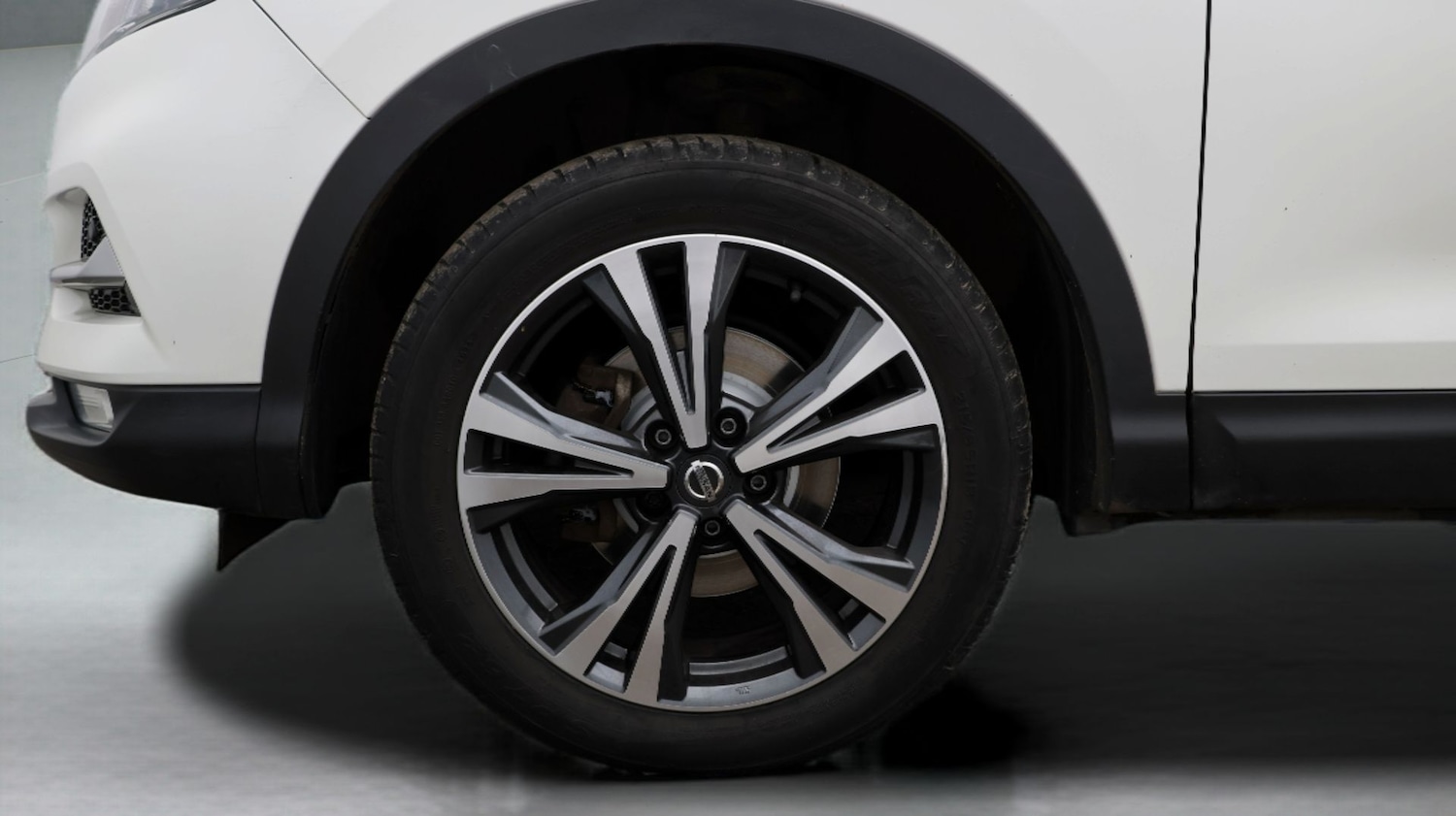 Used Nissan Qashqai 2017 for sale - 77261812: Photo 18