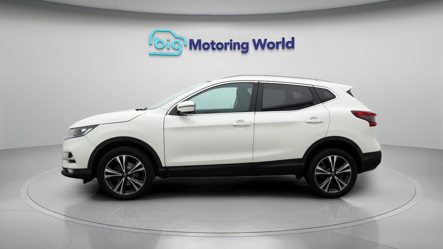Used Nissan Qashqai 2017 for sale - 77261812: Photo 4