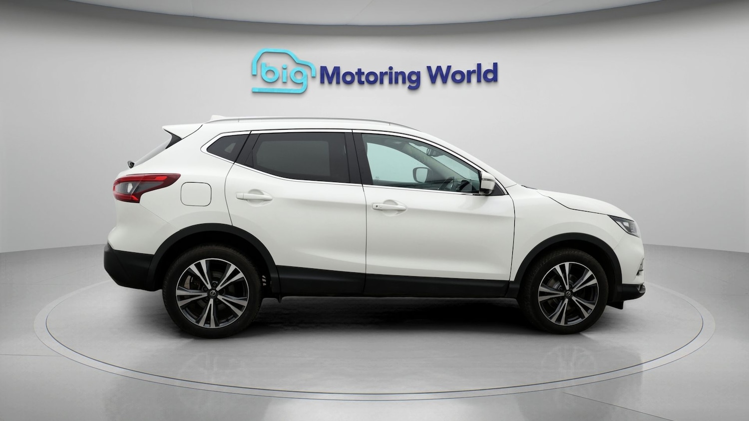Used Nissan Qashqai 2017 for sale - 77261812: Photo 8