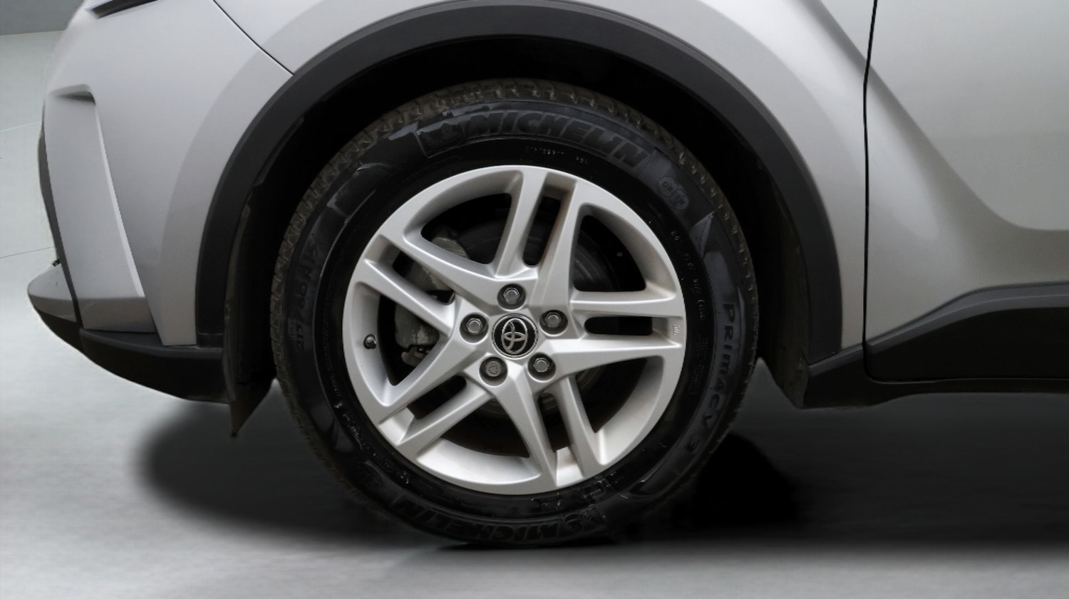 Used Toyota C-HR 2023 for sale - 77631153: Photo 18