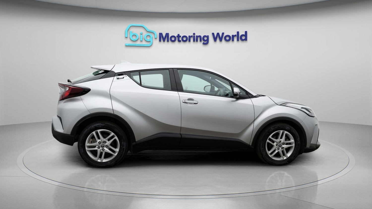 Used Toyota C-HR 2023 for sale - 77631153: Photo 8