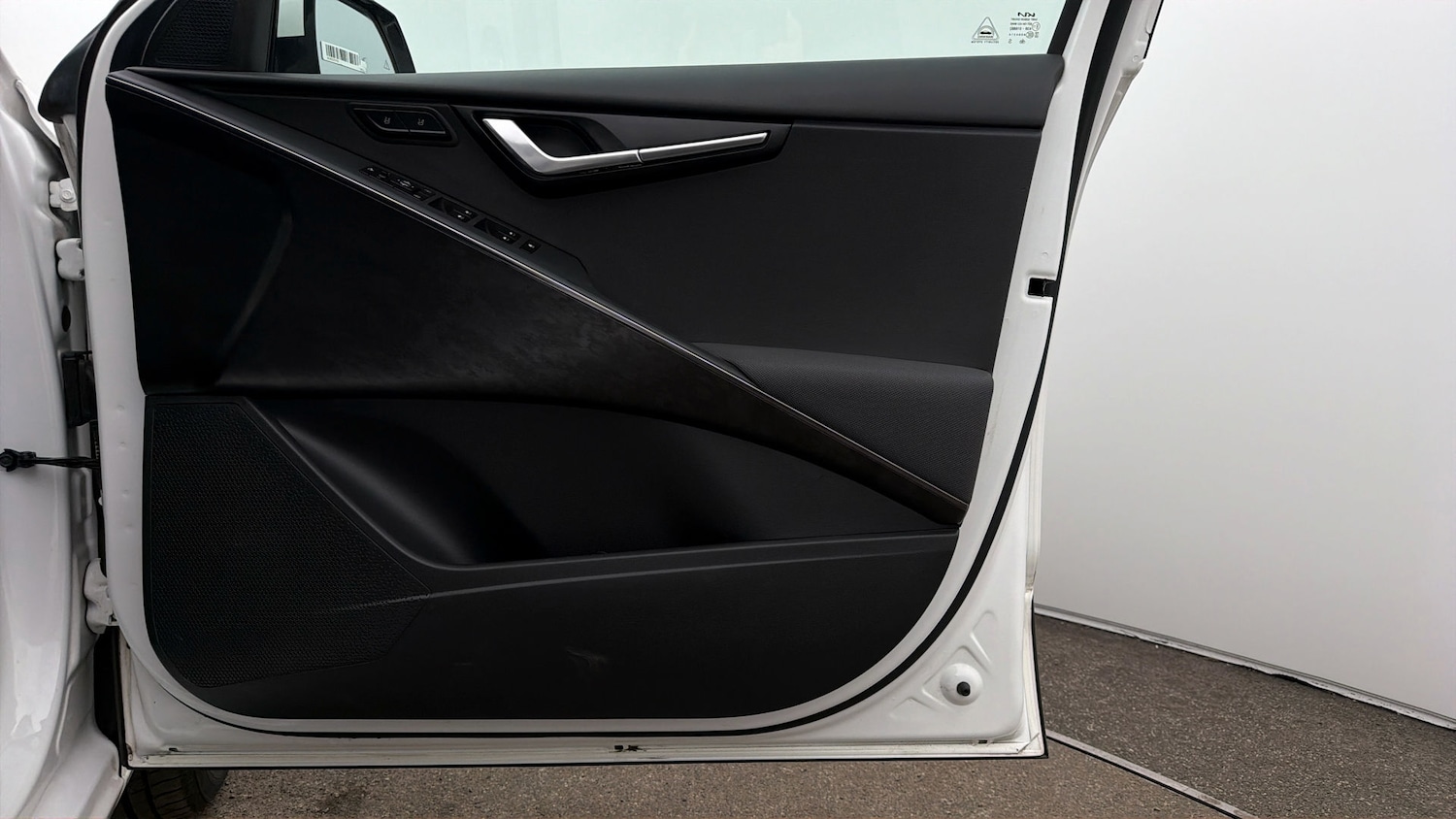 Used Kia Niro 2023 for sale - 77951173: Photo 14