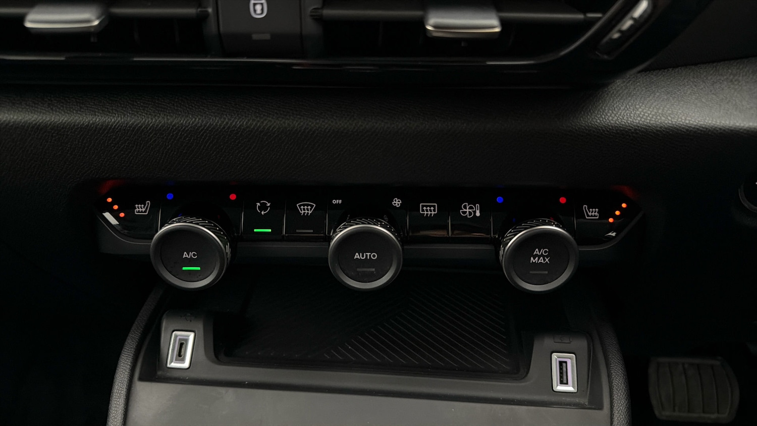 Used Citroen C4 2024 for sale - 77974323: Photo 11