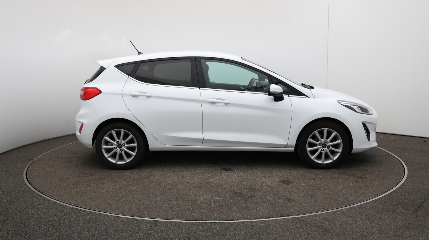 Used Ford Fiesta 2018 for sale - 76060981: Photo 47