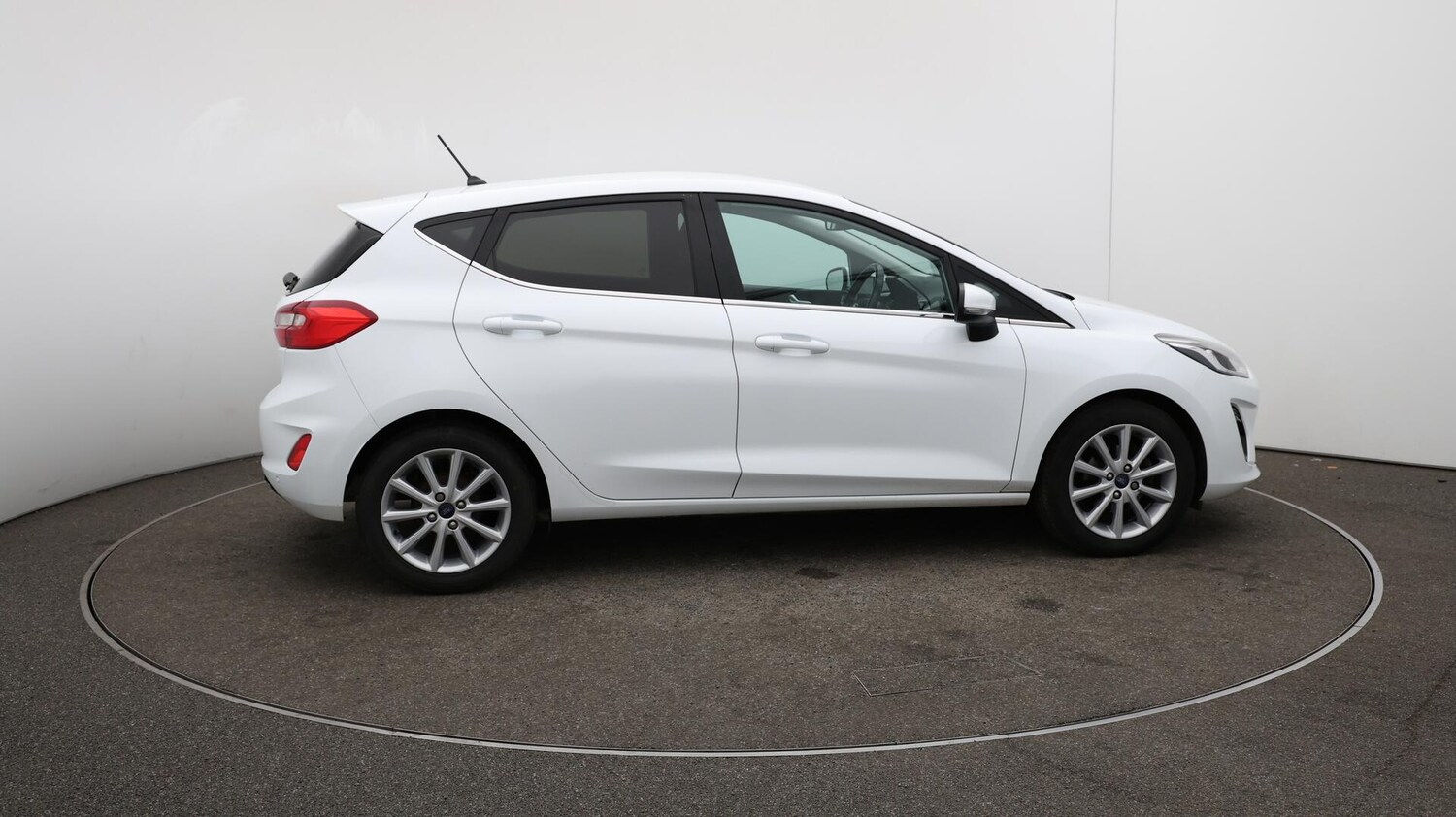 Used Ford Fiesta 2018 for sale - 76060981: Photo 48